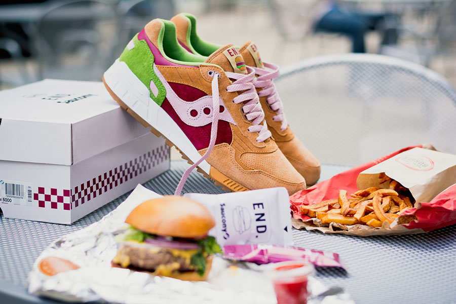 Sportowe buty miejskie inspirowane burgerem